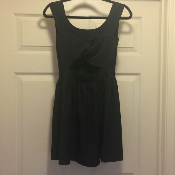 Cute Black dress! - Picture 2 of 3